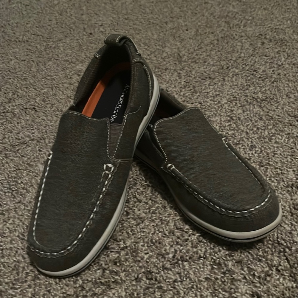 Boys size 5 like new boat shoe. Worn only a couple times
